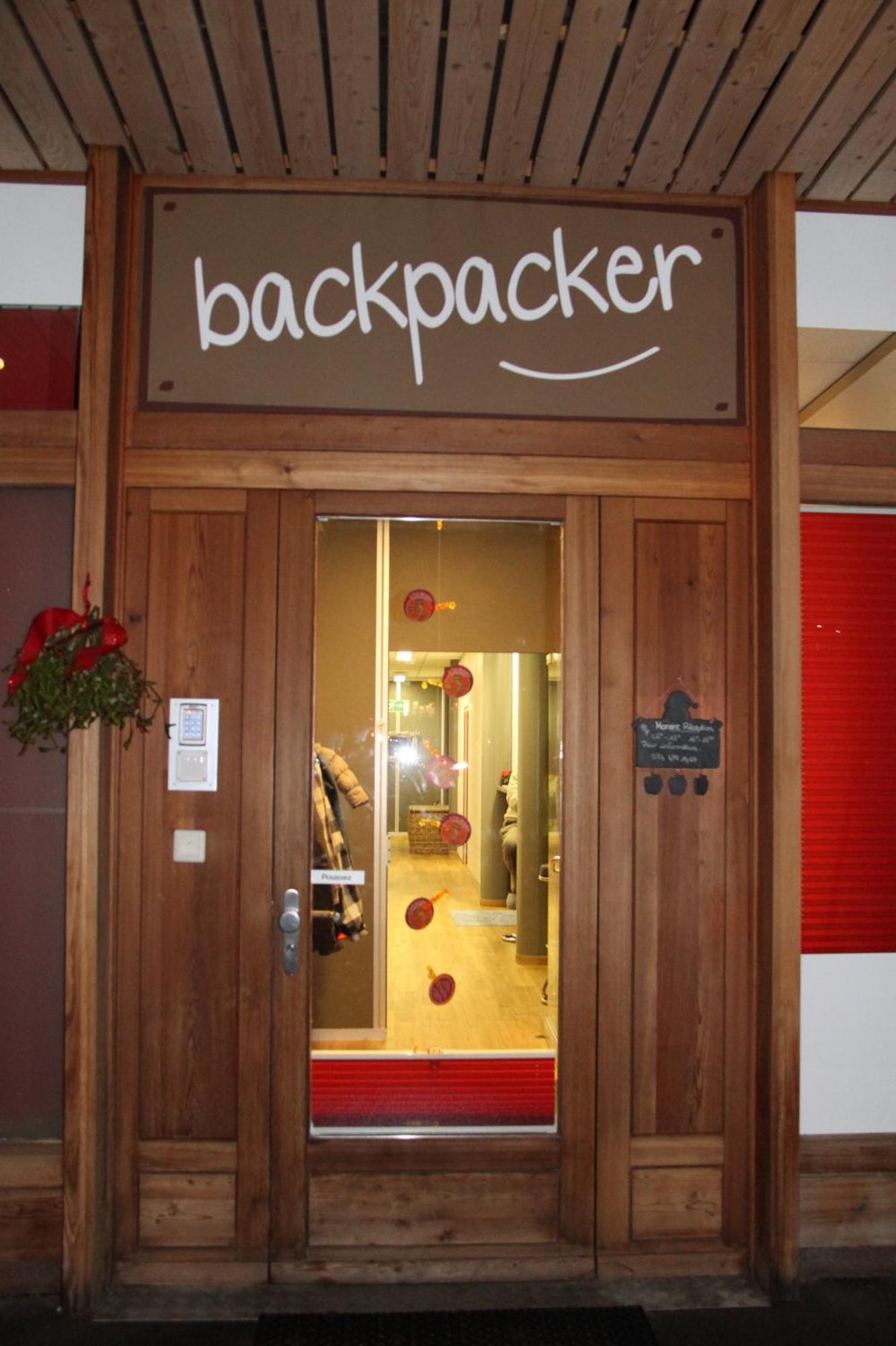 Backpacker Le Petit Baroudeur Hostel Champéry Exterior photo